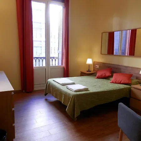 Hostal Garden *